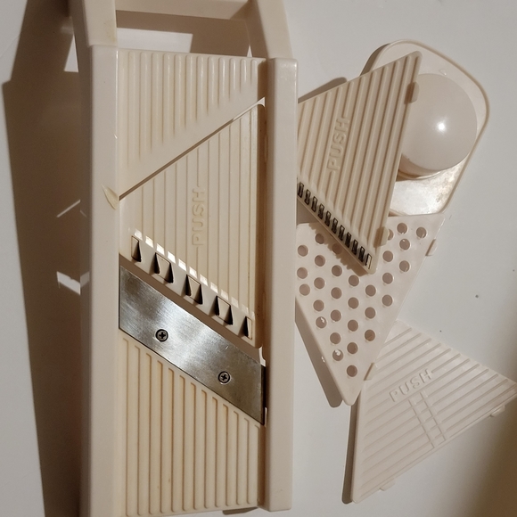 Mandoline Slicer"" 2""" - Picture 4 of 16